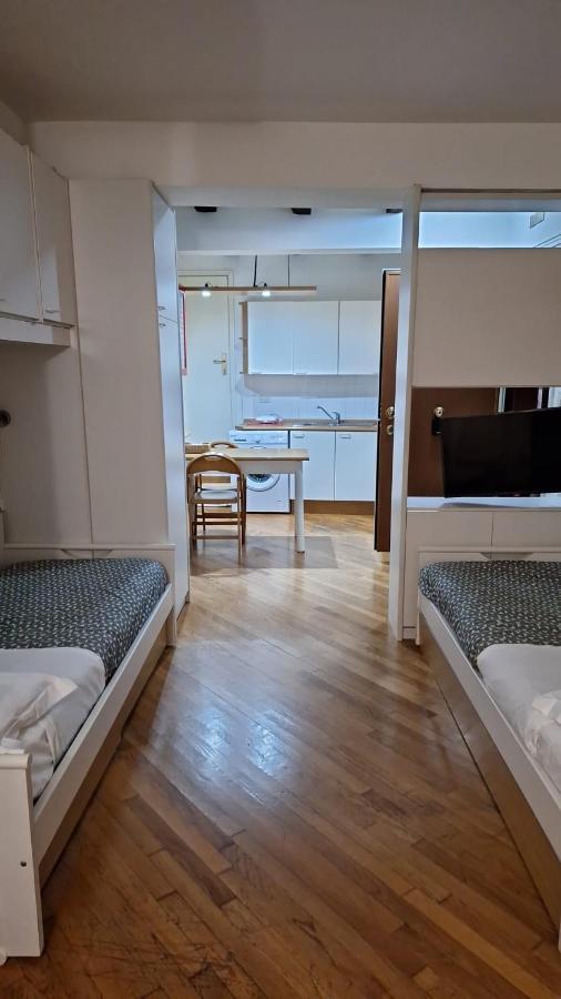볼로냐 Historic Center - With 2 Single Beds 아파트 외부 사진
